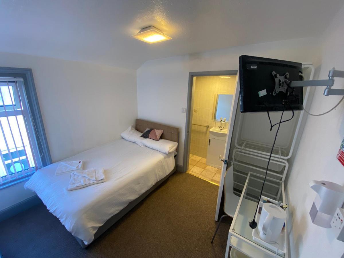 Arnies Hotel Blackpool Extérieur photo