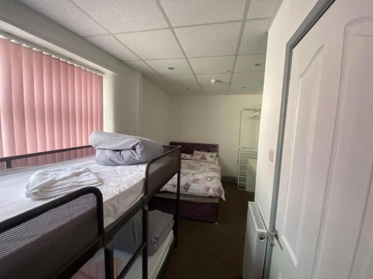 Arnies Hotel Blackpool Extérieur photo